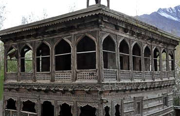 Amburik_Mosque_Shigar_Valley