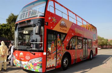 Lahore tourism bus